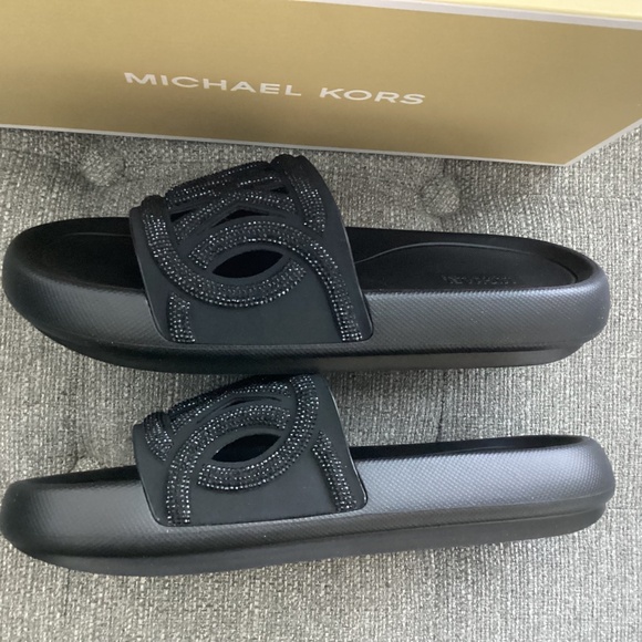 Michael Kors MICHAEL MMK Splash Slide Sandals, size 8 - Picture 3 of 10